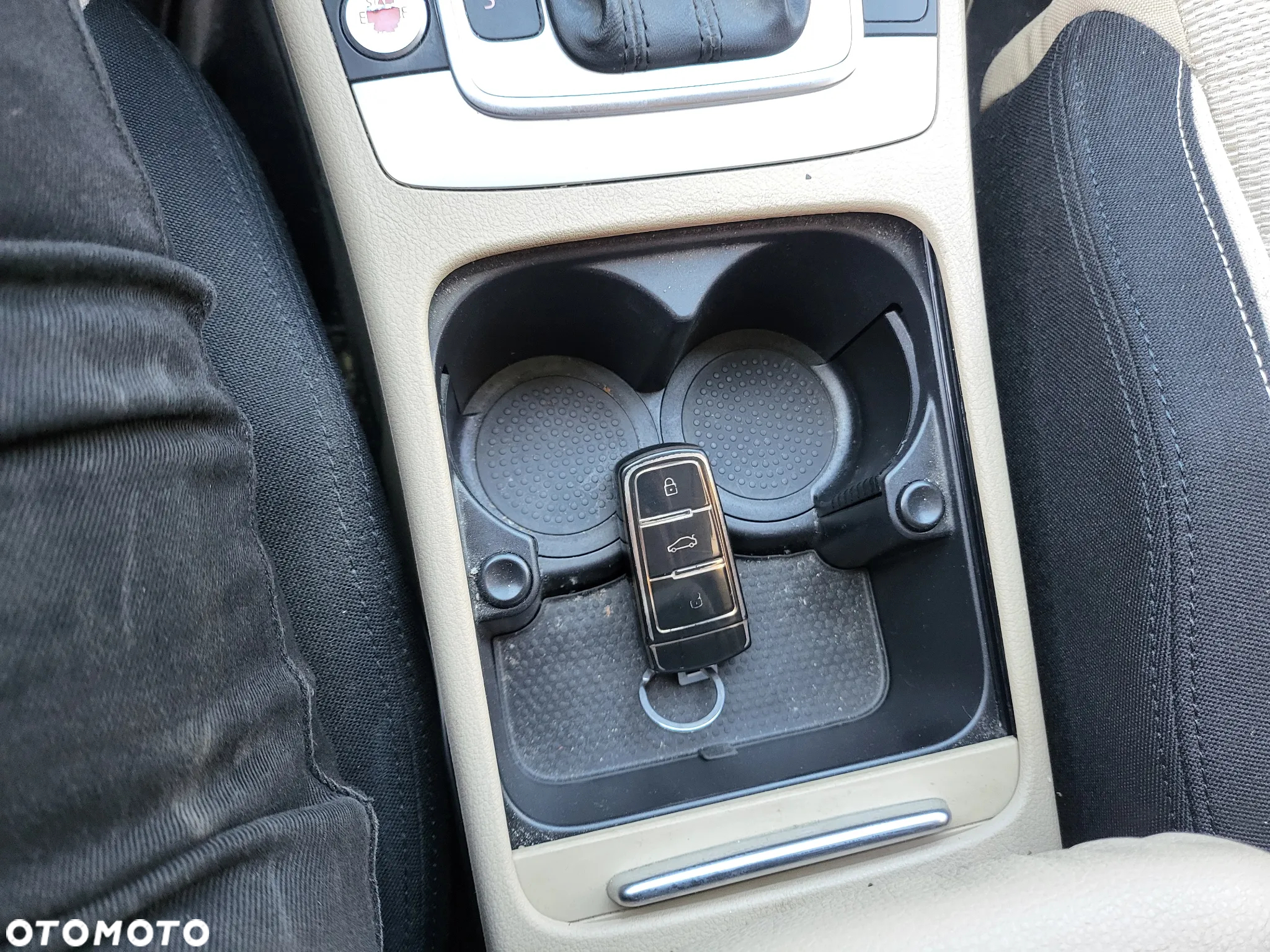 Volkswagen CC 2.0 TDI BlueMotion Technology DSG - 27