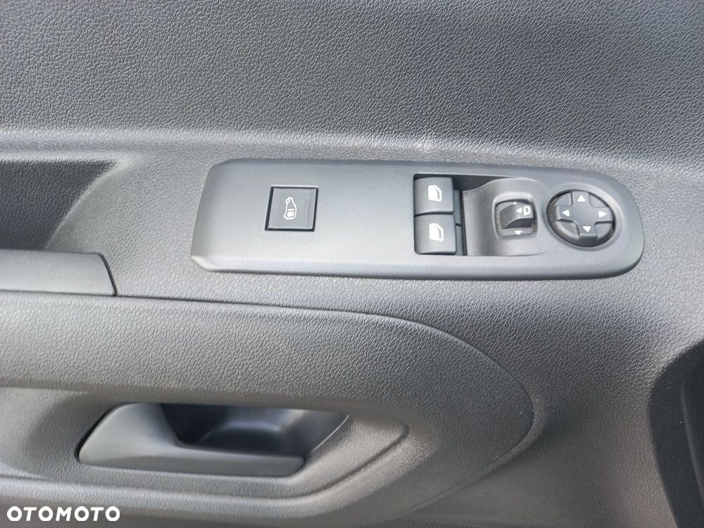 Toyota PROACE CITY - 16