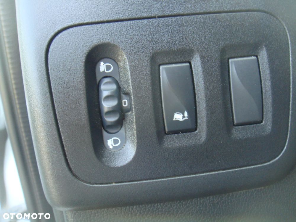 Opel MOWANO - 18