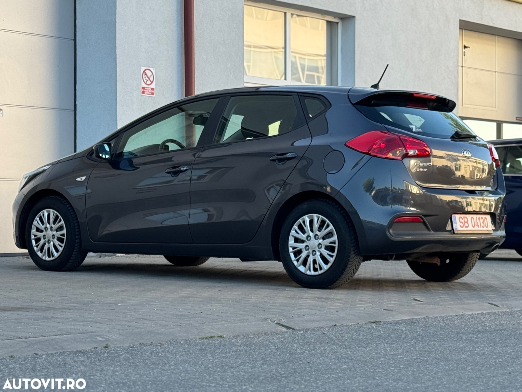 Kia Ceed 1.4 CRDi 90 Vision - 4