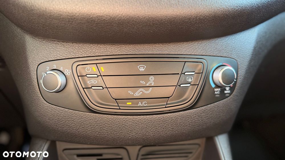 Ford Transit Courier Basis - 13