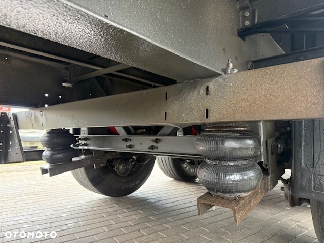 Schmitz Cargobull SKO24 IZOTERMA Naczepa Ciężarowa, OSIE SAF, PODNOSZONA OŚ, RAMA W OCYNKU, ŚCIANA 5,5CM - 11