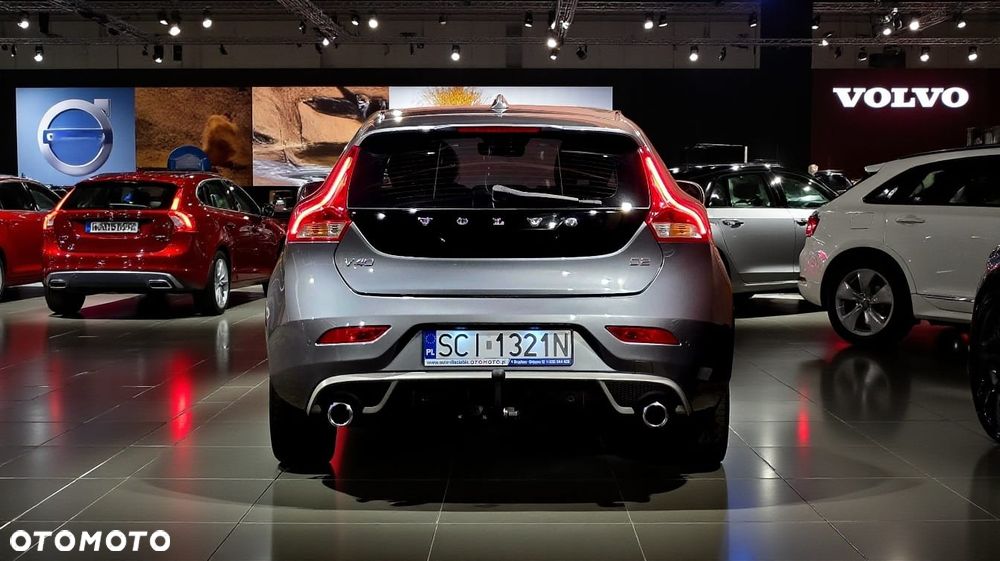 Volvo V40 - 22