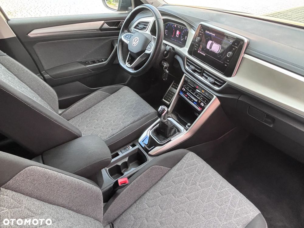 Volkswagen T-Roc - 8