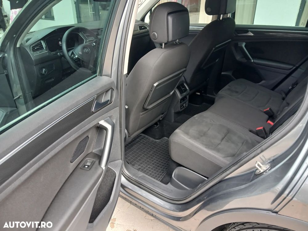 Volkswagen Tiguan 2.0 TDI DPF DSG 4Mot Comfortline - 10