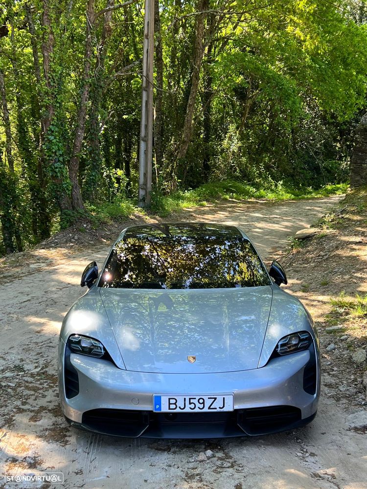 Porsche Taycan Turbo S - 1