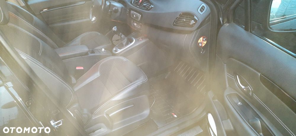 Renault Scenic Energy dCi 110 S&S Bose Edition - 17