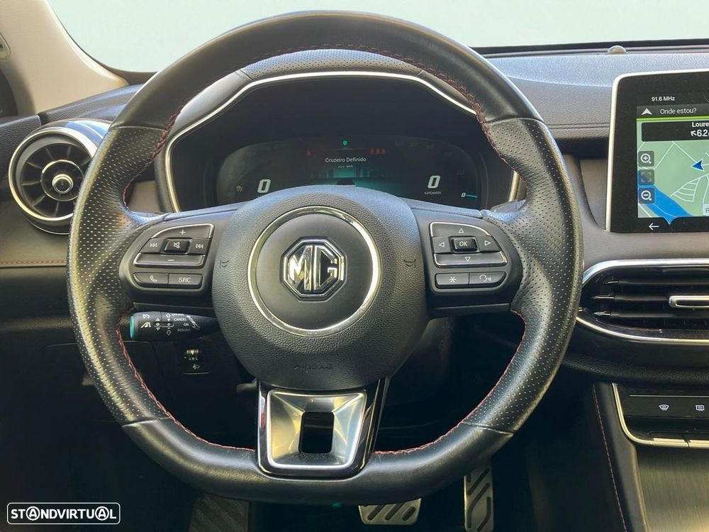 MG EHS 1.5 T-GDI Plug-in Hybrid Luxury - 10