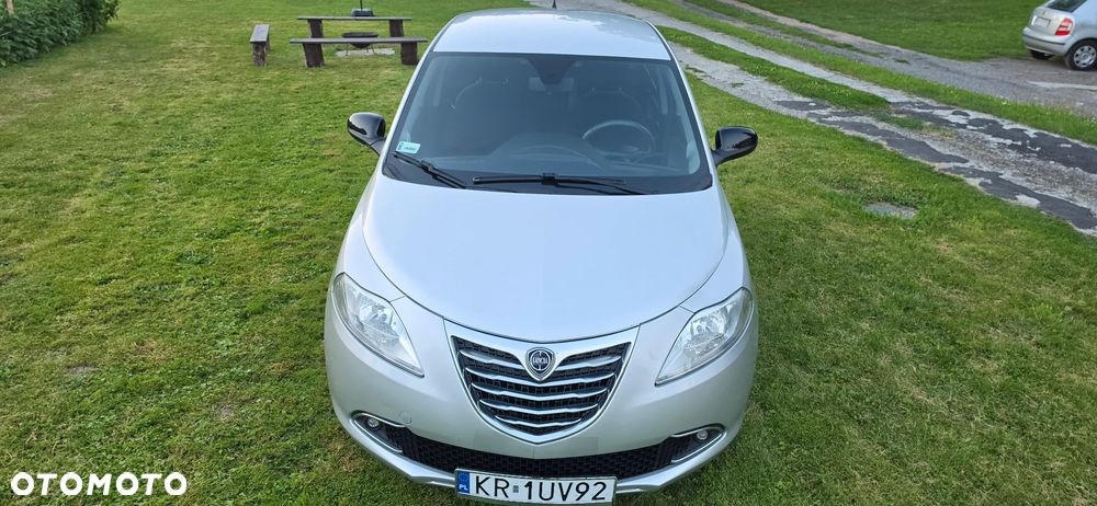 Lancia Ypsilon 1.2 8V Silver - 6