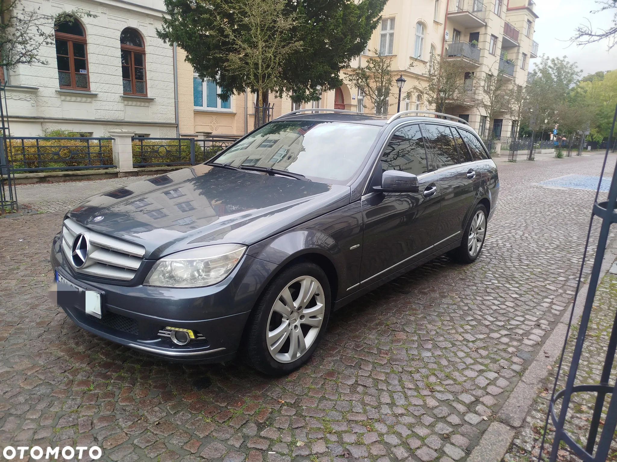 Mercedes-Benz Klasa C 220 T CDI DPF Automatik Avantgarde - 4