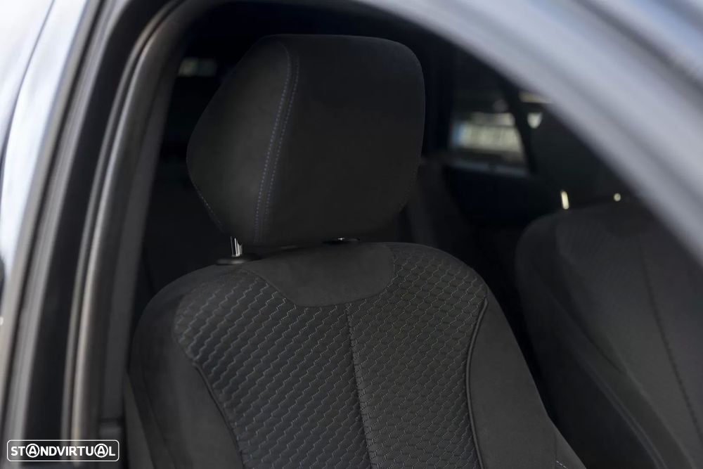 BMW 320 d Auto Pack M - 19