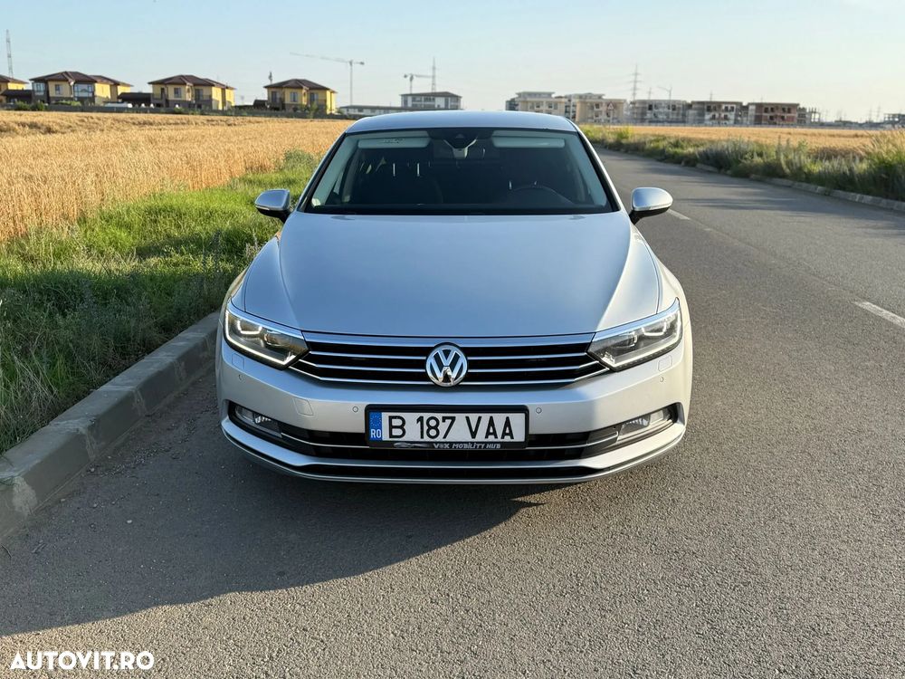 Volkswagen Passat 2.0 TDI Highline - 9