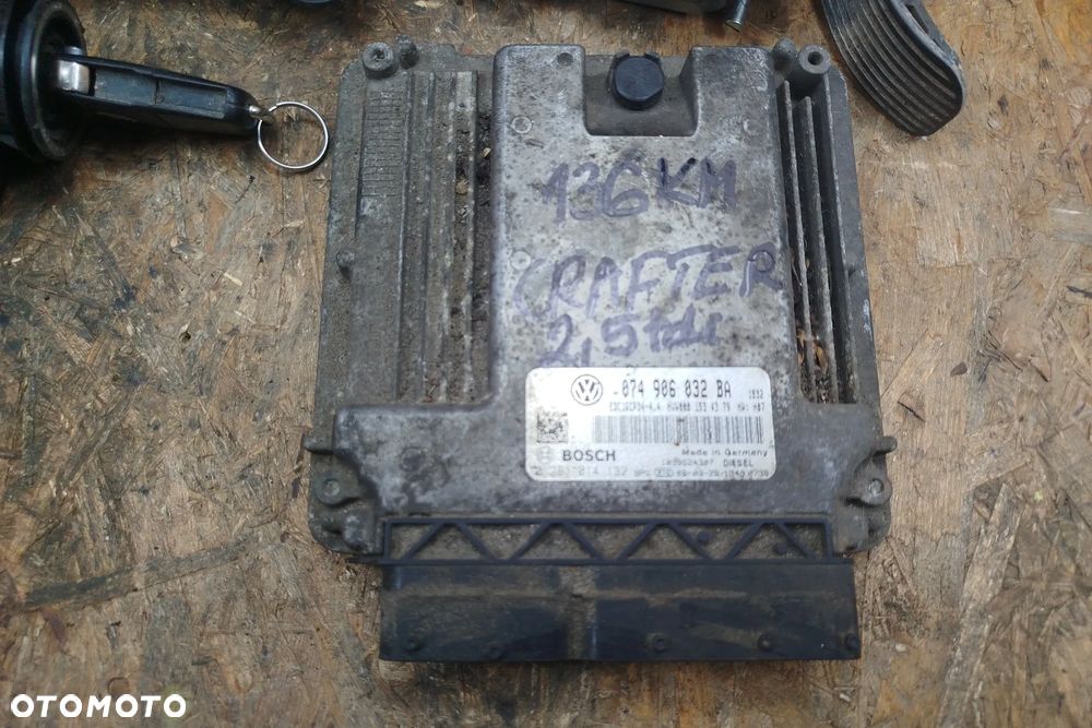 Zestaw startowy komputer sterownik silnika Bosch 0281014132 / 074906032BA do Volkswagen Crafter 2.5 TDI 136KM BJL licznik moduł komfortu immobilizer stacyjka kluczyk rygiel - 3