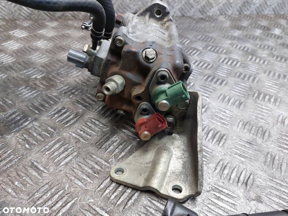 POMPA WTRYSKOWA WTRYSKIWACZE X-TRAIL I T30 2.2 DCI 16700-8H800 16600-8H800 - 10