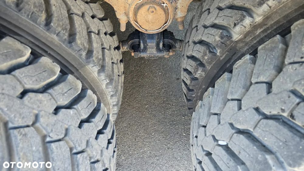 Iveco Trakker 410 8x4 - 11