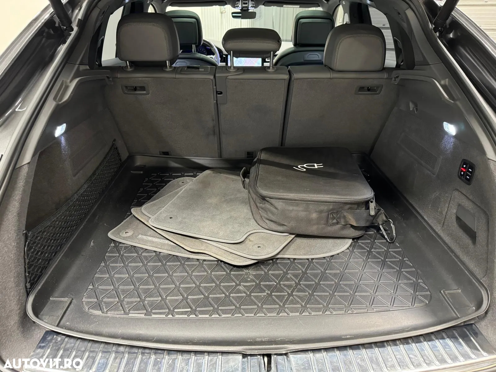 Porsche Cayenne Tiptronic S Platinum Edition - 2