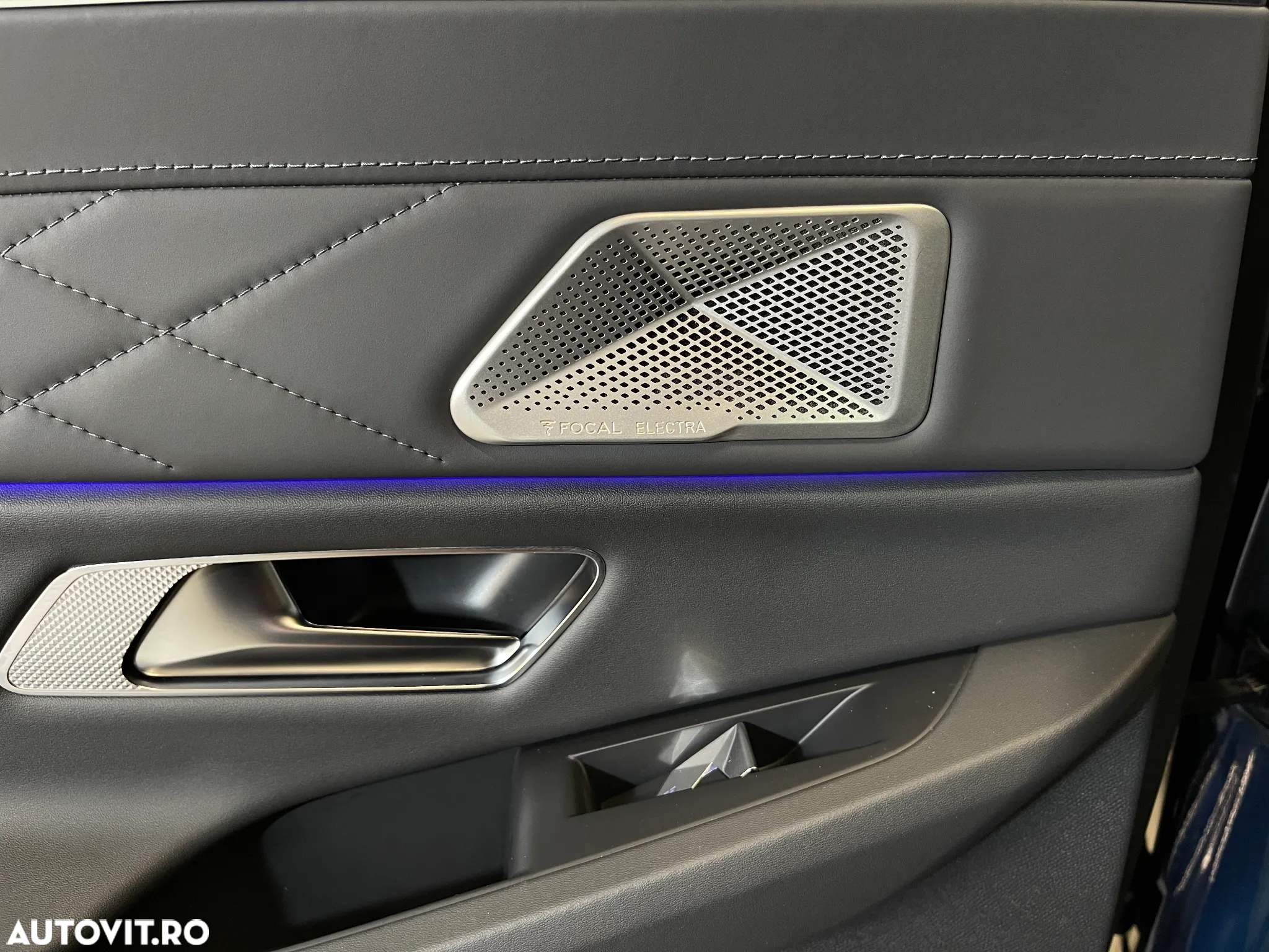 DS Automobiles DS 9 DS9 1.6 PHeV EAT8 Rivoli + - 18