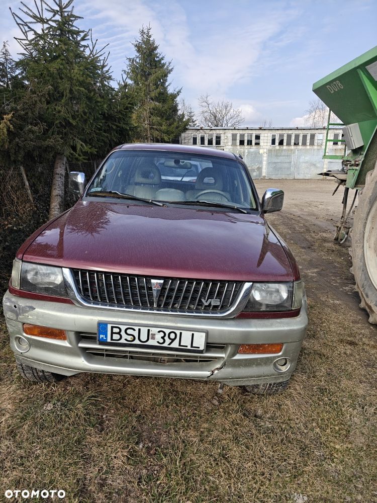 Mitsubishi Pajero - 1