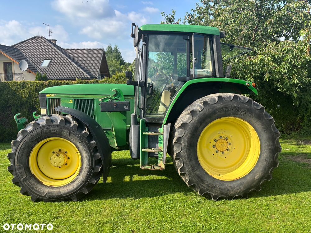 John Deere 6810 - 6