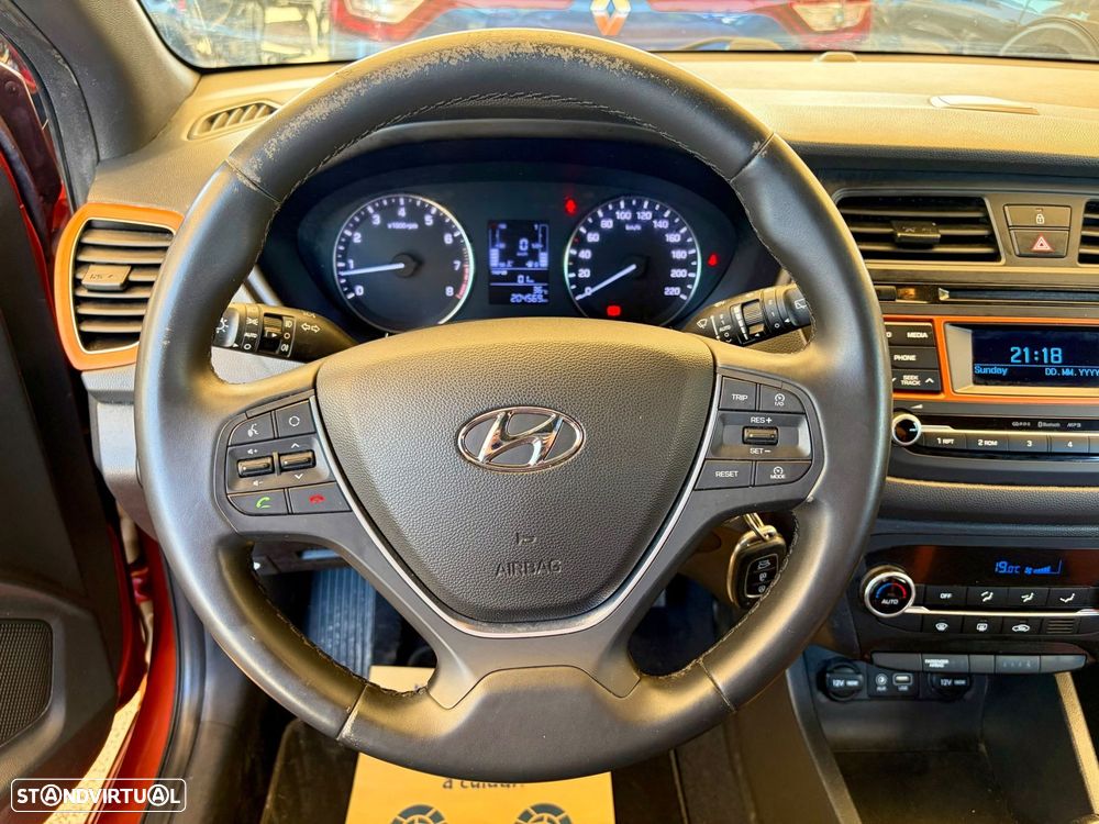 Hyundai i20 1.2 Comfort+Pack Look - 11