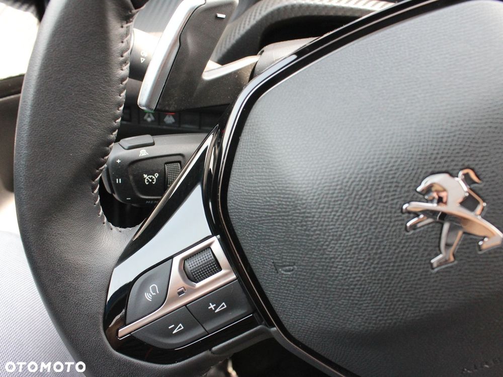 Peugeot 2008 1.2 PureTech Allure Pack S&S EAT8 - 9