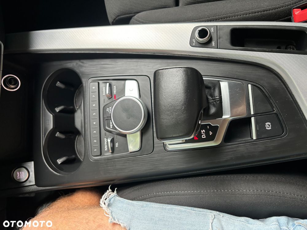 Audi A4 Avant 2.0 TDI S tronic sport - 25