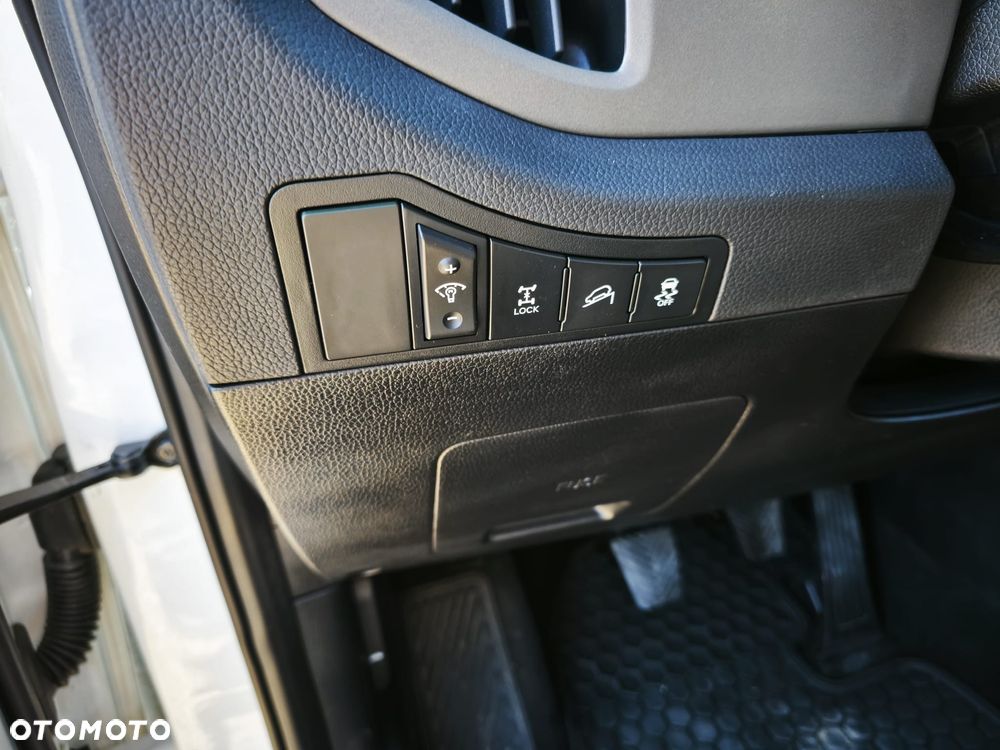 Kia Sportage 2,0 CRDI 2WD ISG Spirit - 27