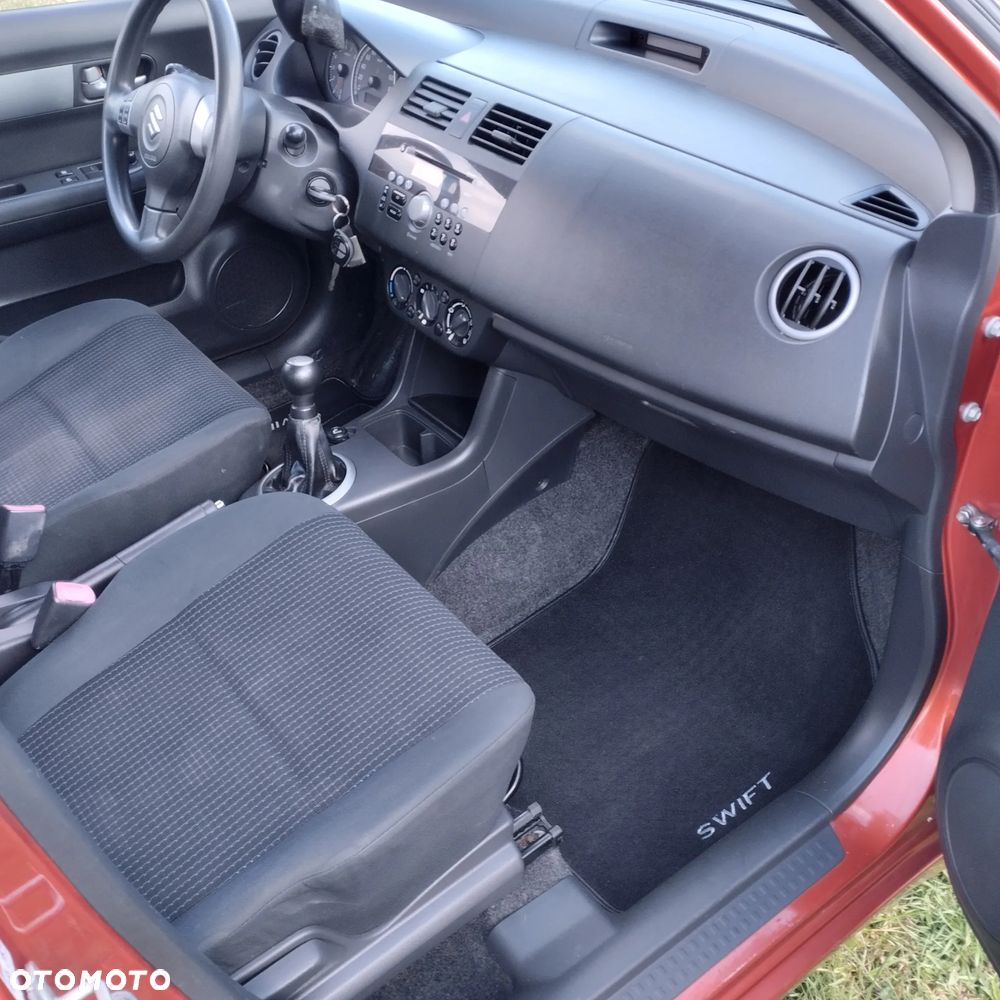 Suzuki Swift 1.3 GLX / Comfort - 15