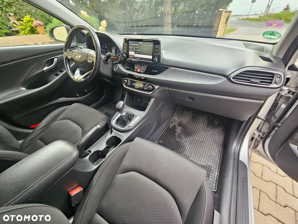 Hyundai i30 i30cw 1.6 CRDi Intro Edition - 19