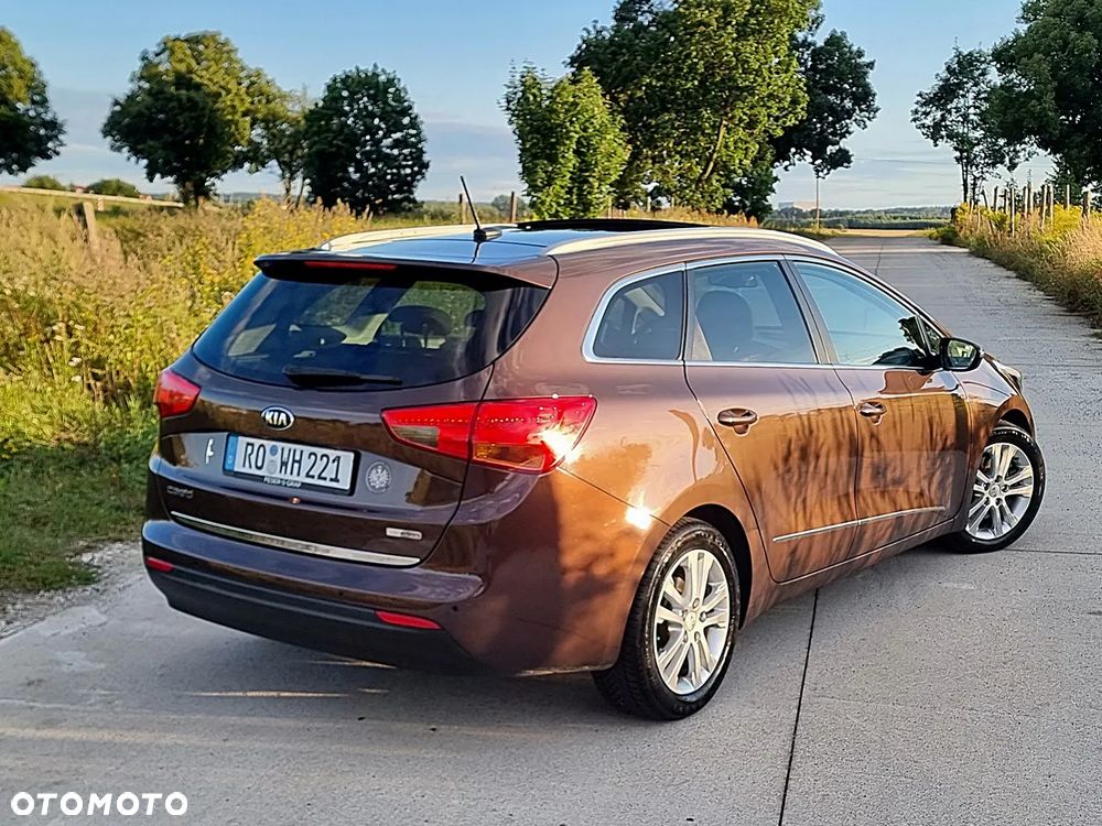 Kia Ceed 1.6 GDI Platinum Edition - 11