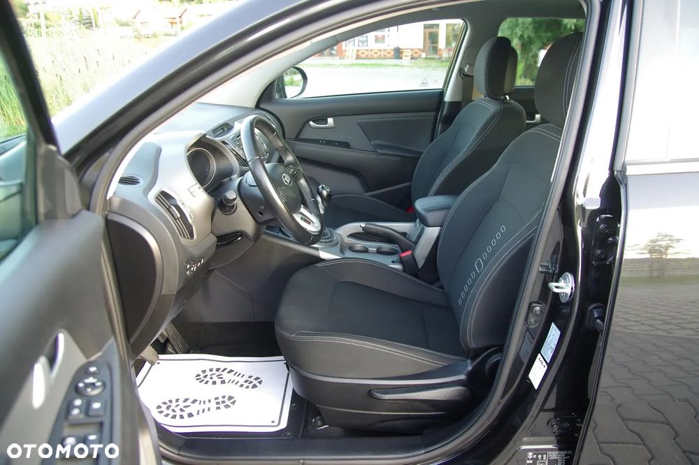 Kia Sportage 1.7 CRDI 2WD ISG Dream-Team Edition - 19