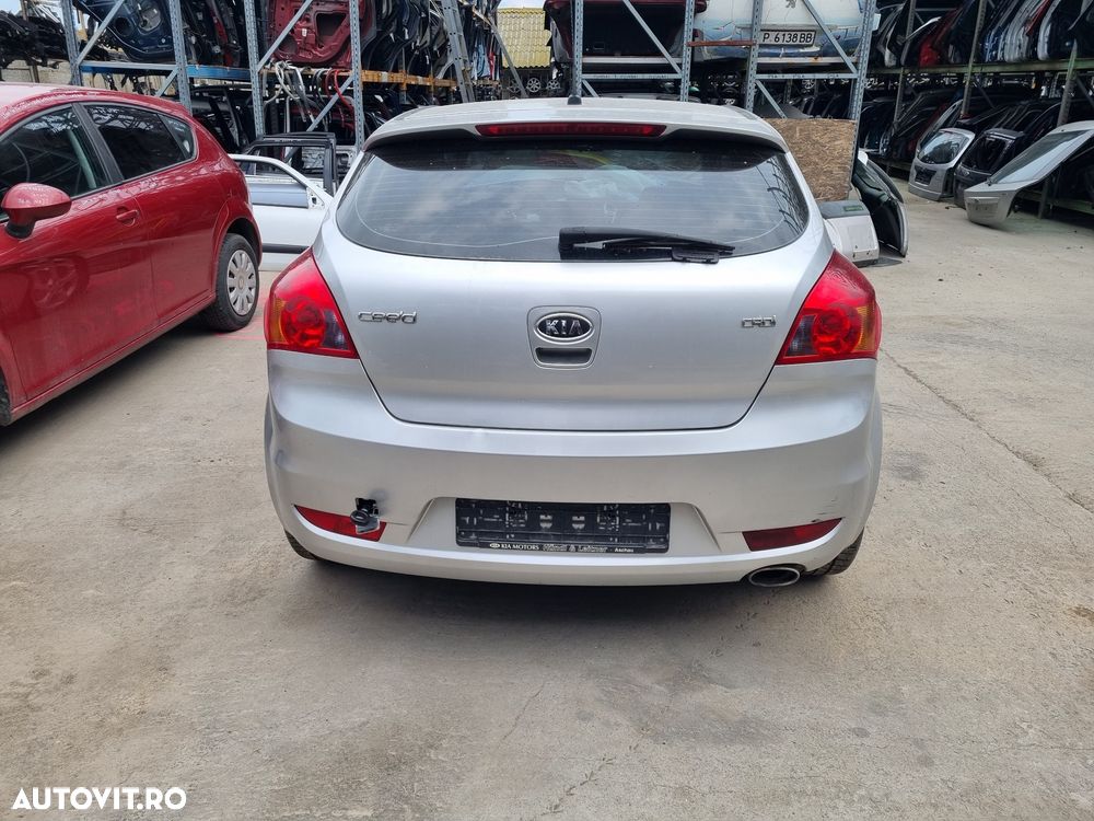Dezmembrari  Kia PRO CEED (ED)  2008  > 2013 2.0 CRDi 140 Motorina - 3