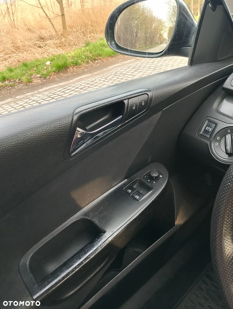 Volkswagen Passat 1.9 TDI DPF Comfortline - 13