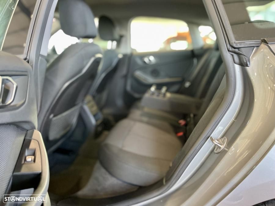 BMW 216 Gran Coupé - 28