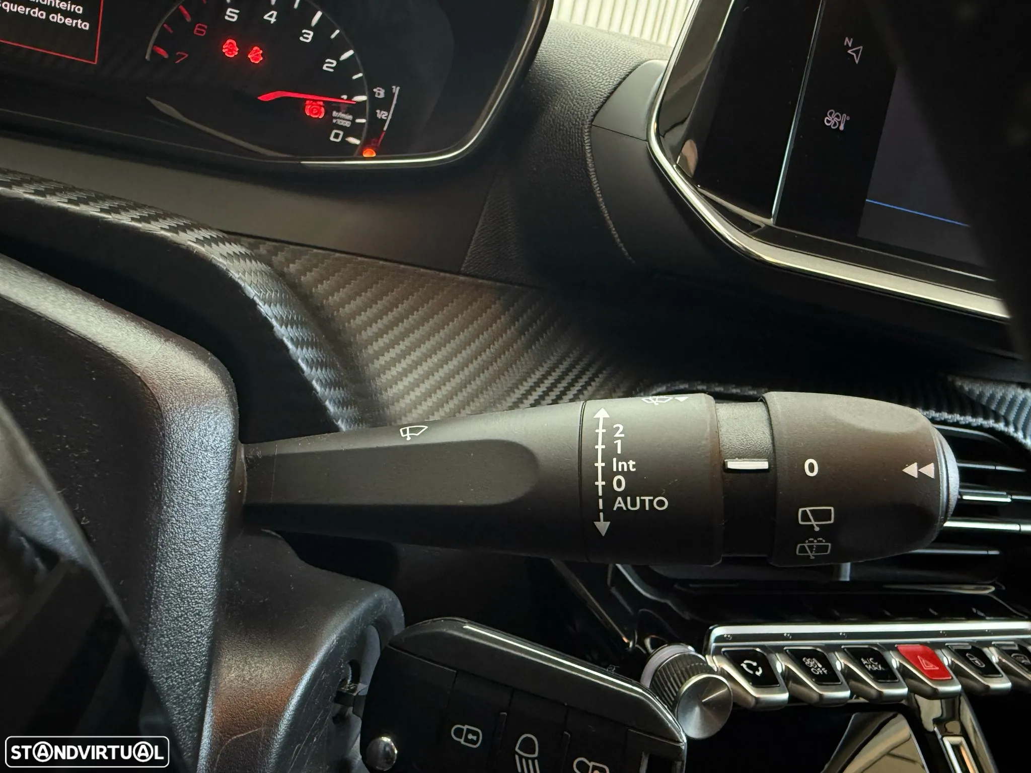 Peugeot 208 1.5 BlueHDi Allure - 29