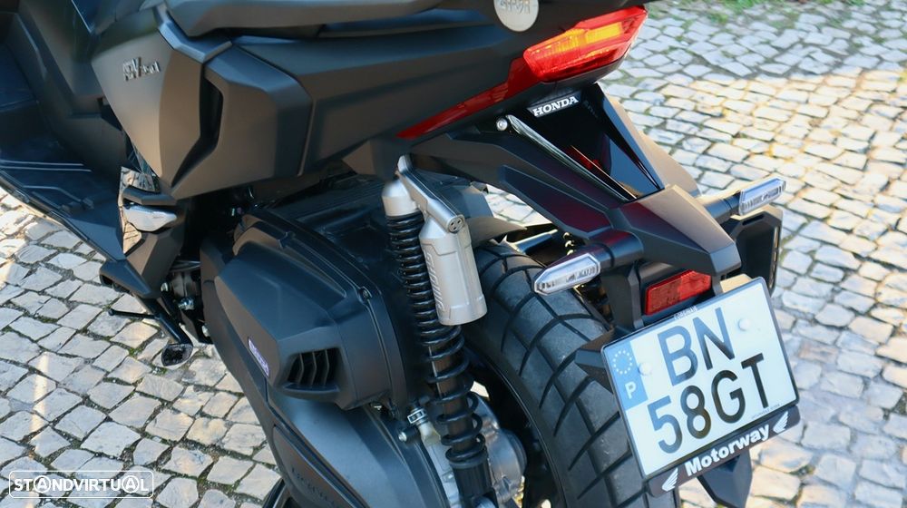 Honda ADV 350 - 20