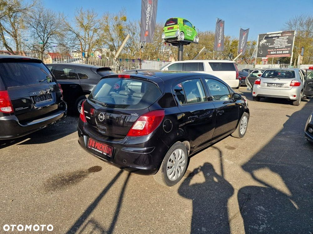 Opel Corsa 1.4 16V Edition - 4