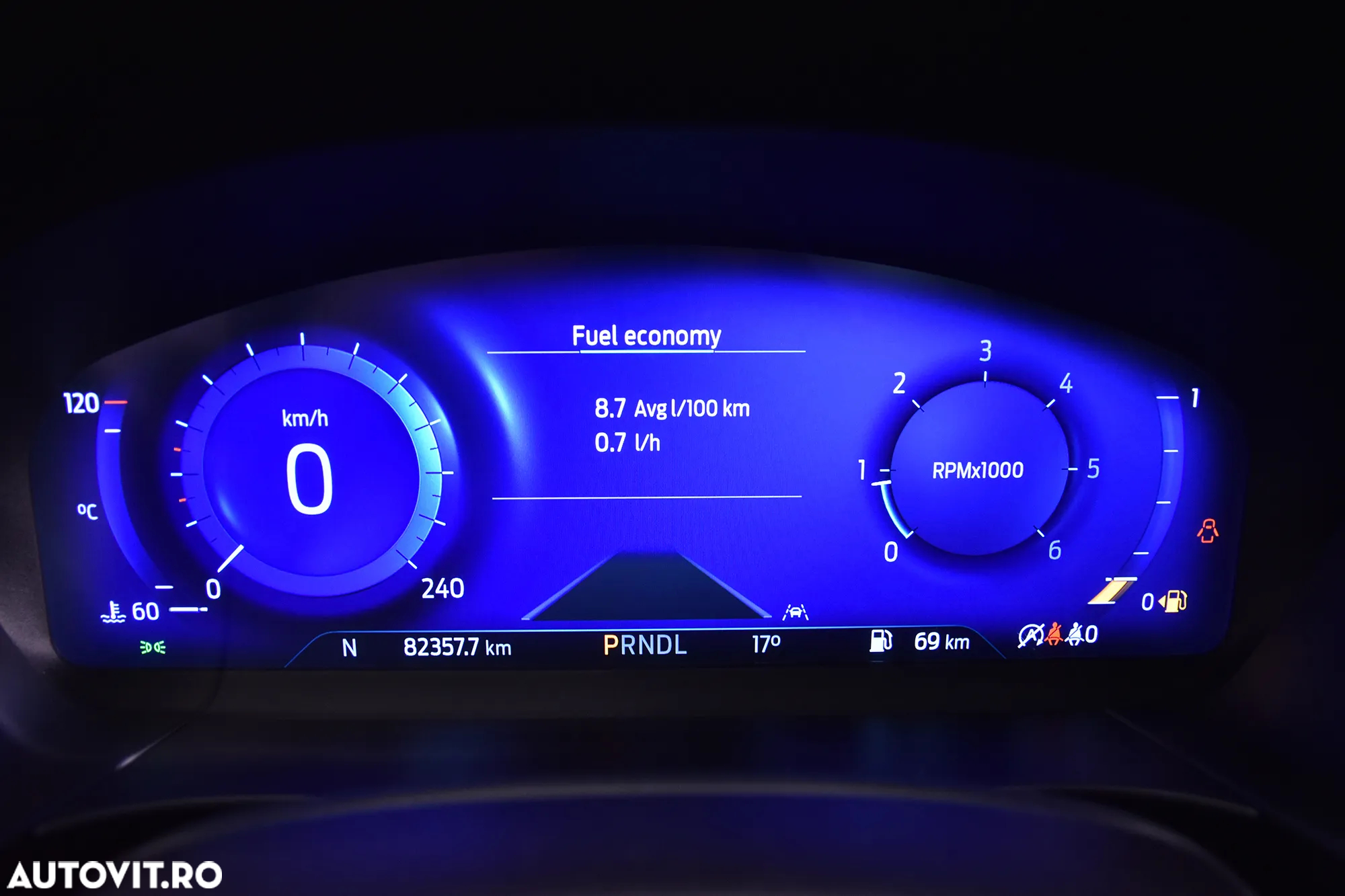 Ford Kuga - 10