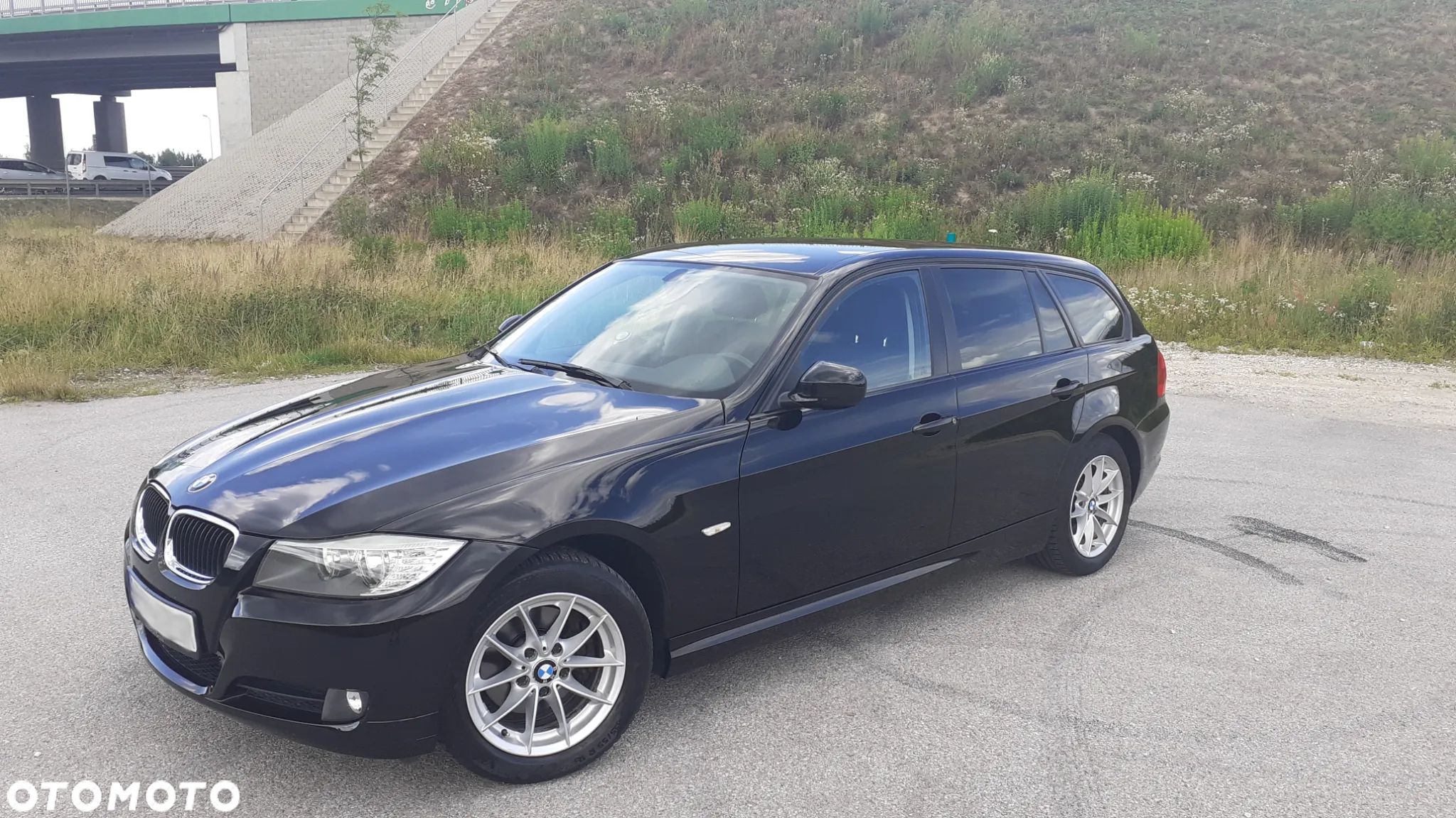 BMW Seria 3 318i - 1