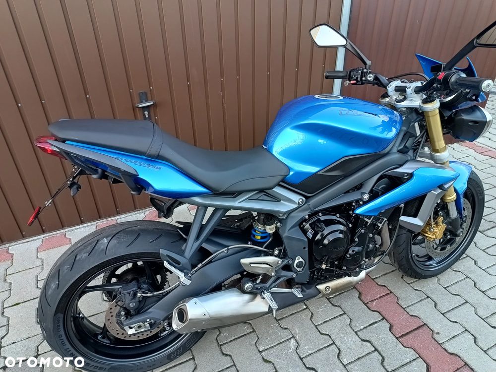 Triumph Street Triple - 7