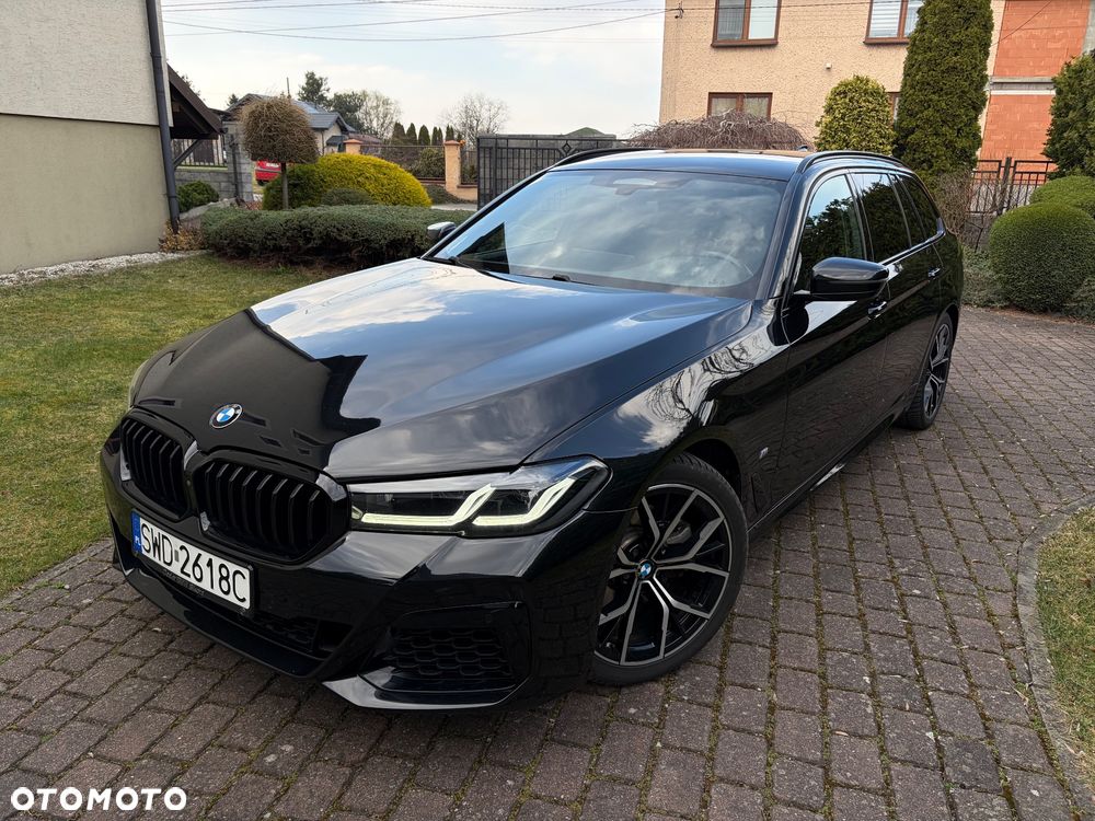 BMW Seria 5 520d M Sport - 1