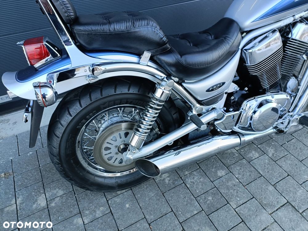 Suzuki Intruder - 11