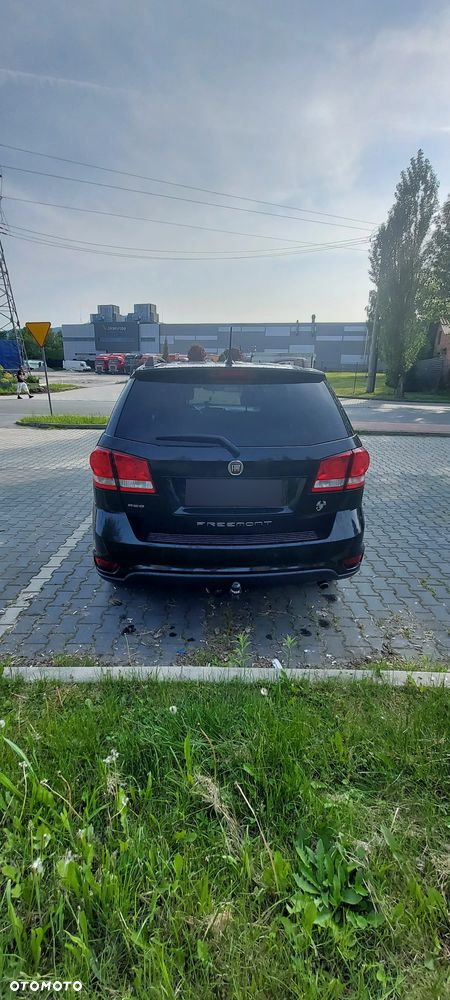 Fiat Freemont 2.0 Multijet Black Code AWD - 3
