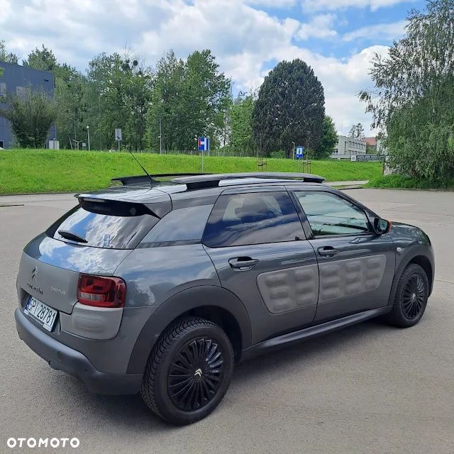 Citroën C4 Cactus 1.2 PureTech Shine S&S - 4