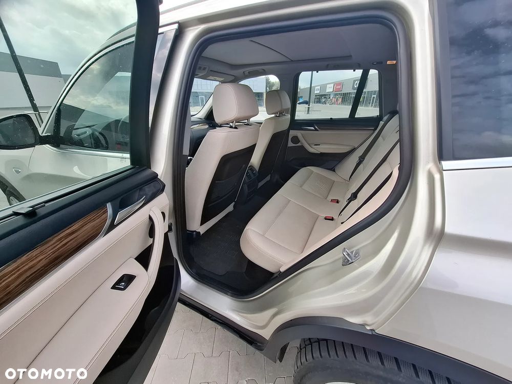 BMW X3 xDrive28i - 9