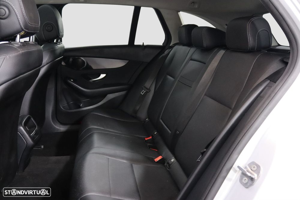 Mercedes-Benz C 180 - 13