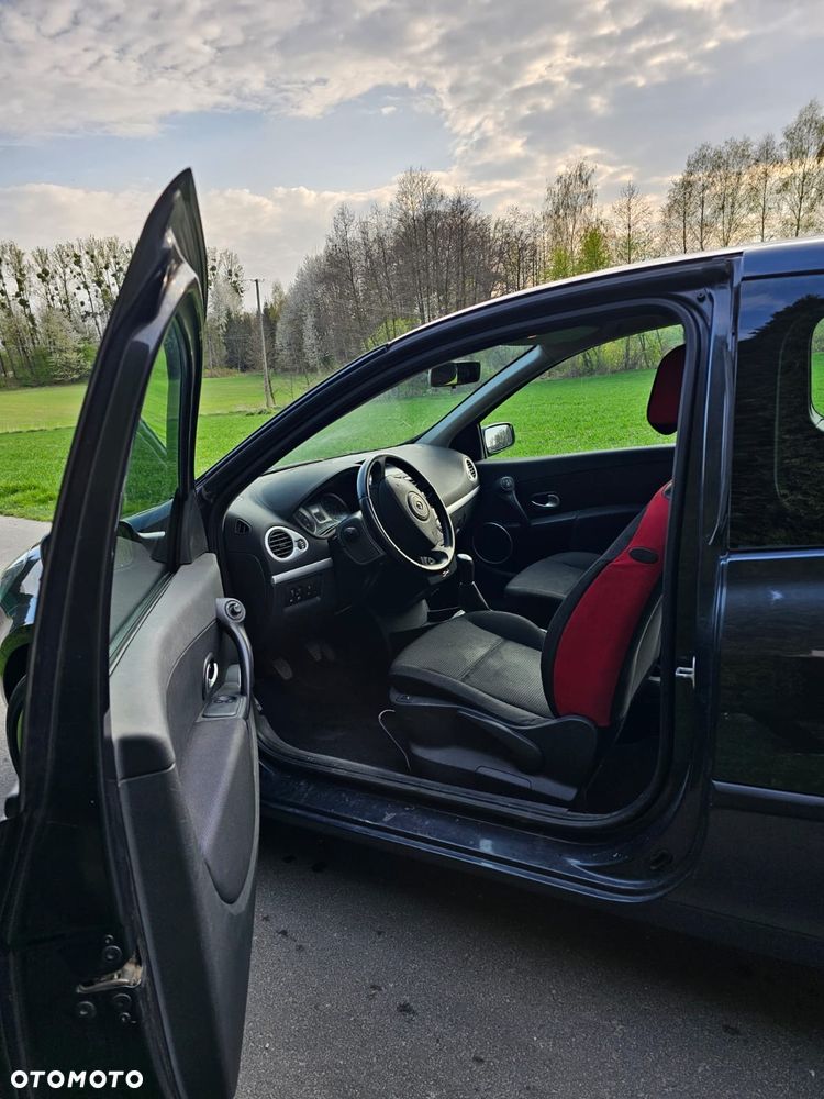 Renault Clio - 6
