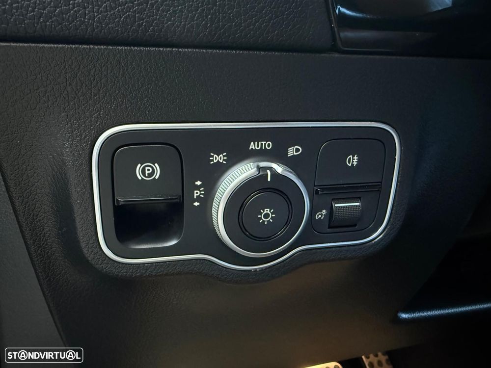 Mercedes-Benz B 200 AMG Line Aut. - 32
