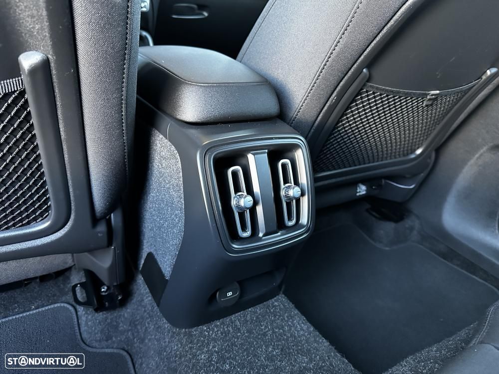 Volvo XC 40 Recharge 69 kWh Single Motor Core - 33