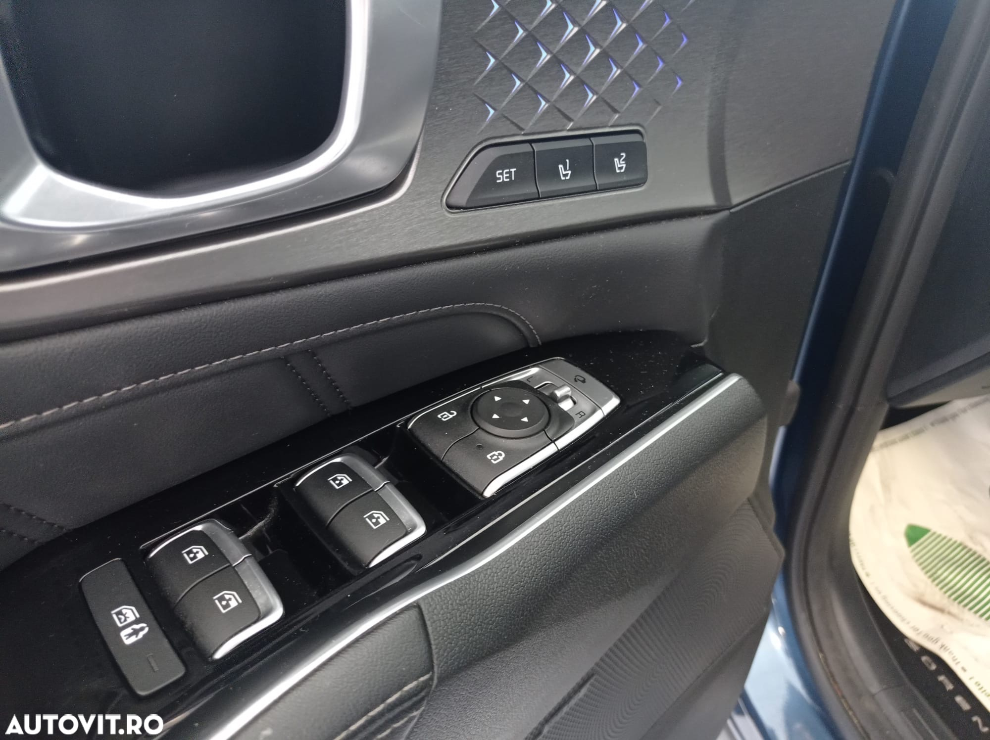 Kia Sorento 1.6 T-GDI PHEV 6AT 4x4 7P Premium - 9
